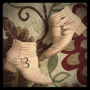 Jeffrey Campbell strappy booties size 7